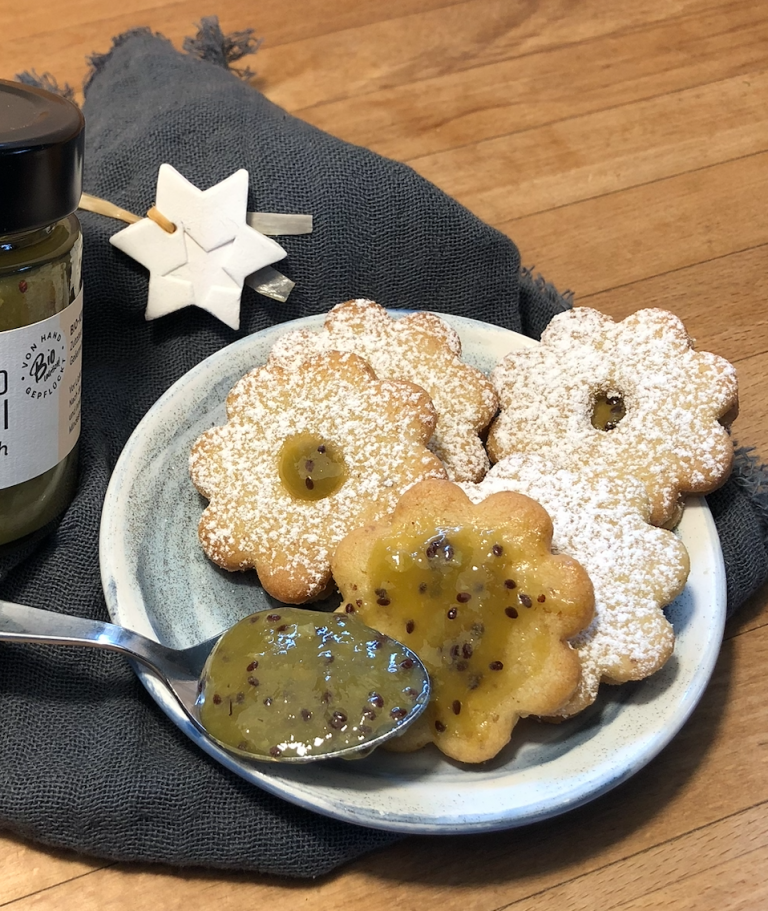Weihnachtskekse mit Minikiwi-Fruchtaufstrichfüllung - BIO AUSTRIA