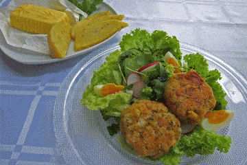 Gemüselaibchen mit Salat