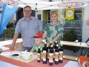 Stand mit Kürbiskernöl am Biofest Frauenkirchen 2016