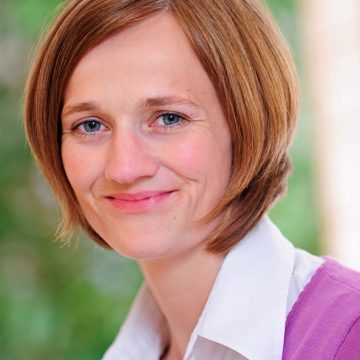 Portrait DI Dr. Daniela Schneeberger